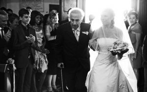 Scopri di più sull'articolo L’ingresso della sposa: il primo momento di una giornata speciale