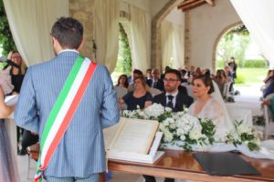 Scopri di più sull'articolo Il celebrante del matrimonio civile